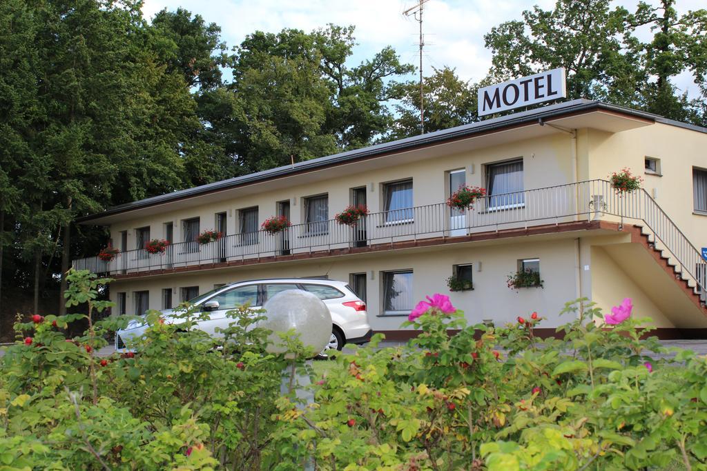 Hotel Drive In Motel Capellen Екстер'єр фото